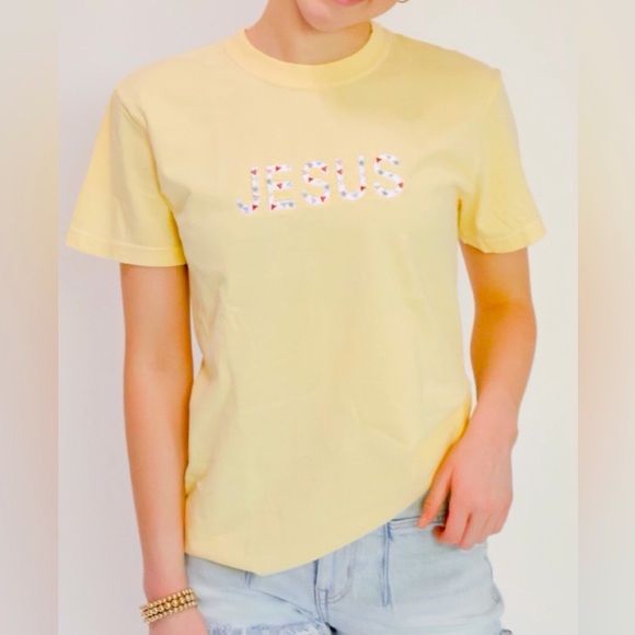 Last one! Super sweet embroiderd t shirt - Picture 4 of 6